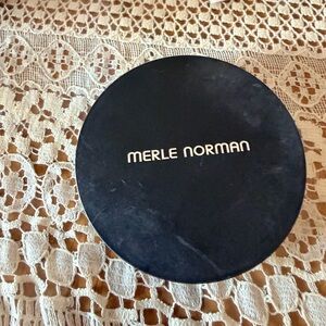 Merle Norman Black Finishing Powder Compact